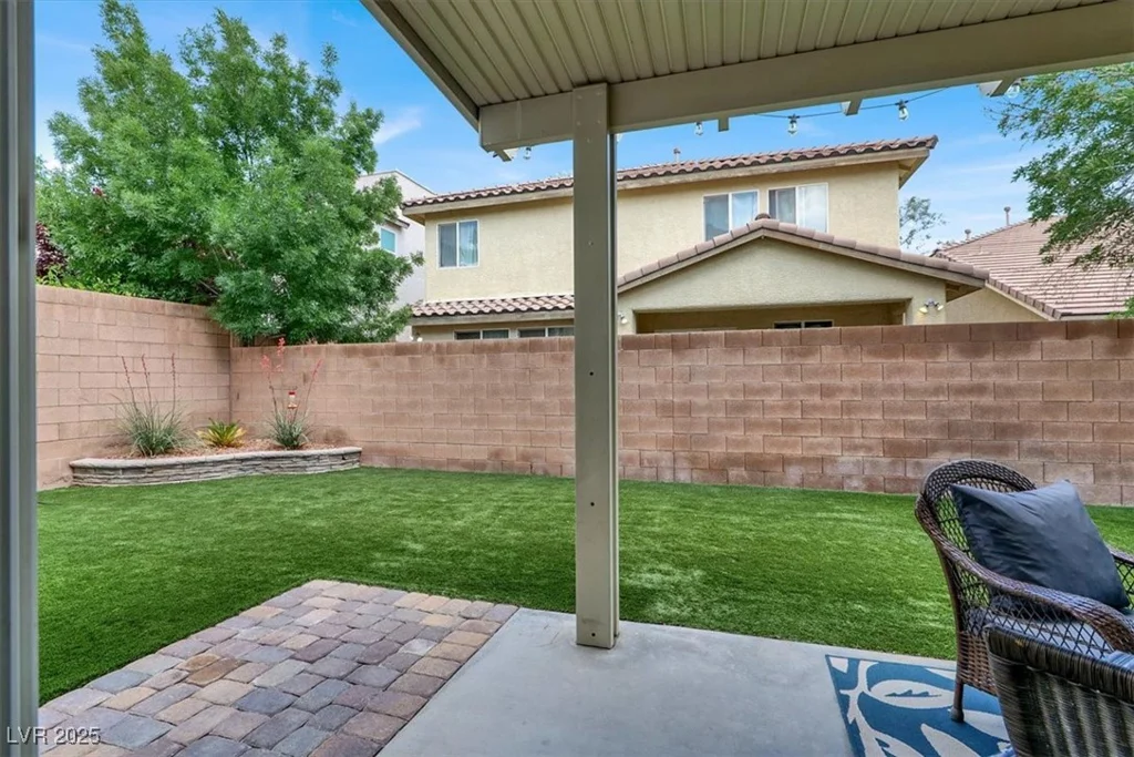 10426 Mount Washington, Las Vegas, NV 89166