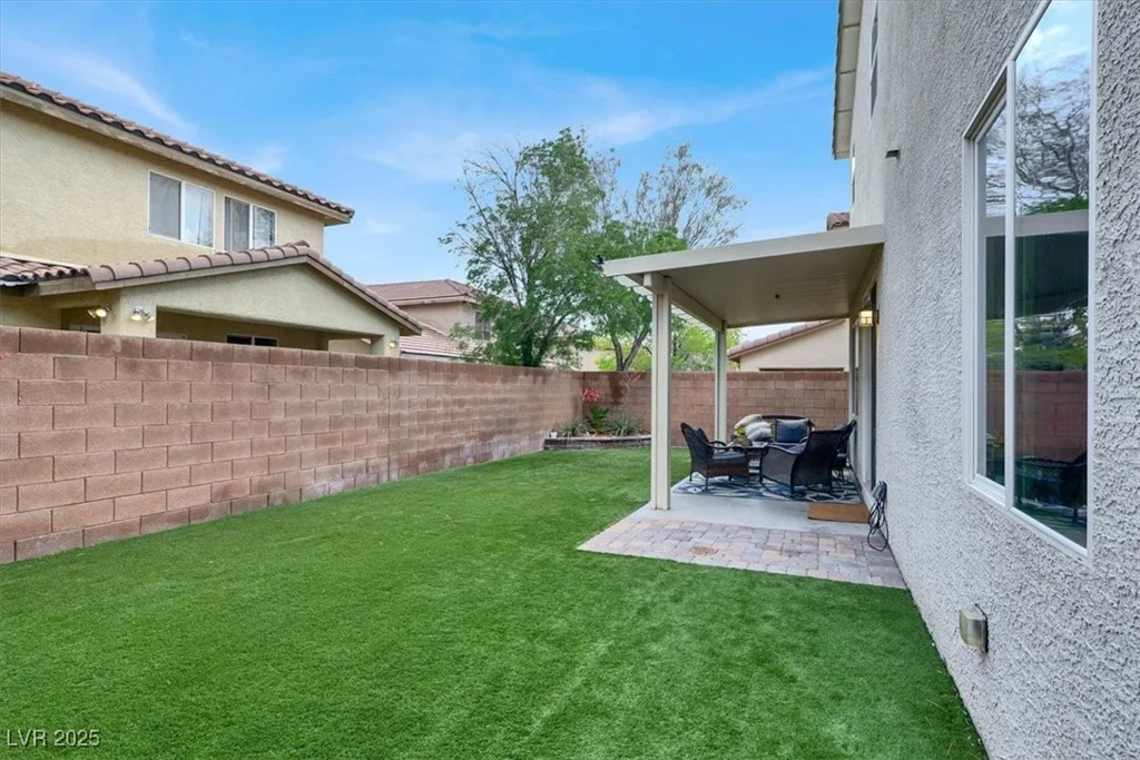10426 Mount Washington, Las Vegas, NV 89166