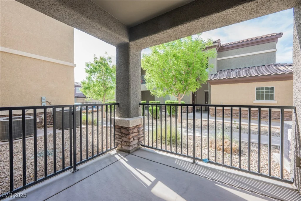 6868 Sky Pointe, Las Vegas, NV 89131