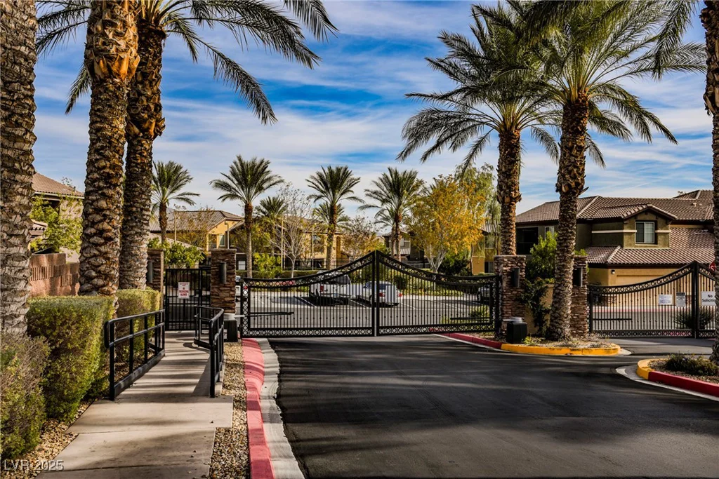 6868 Sky Pointe, Las Vegas, NV 89131