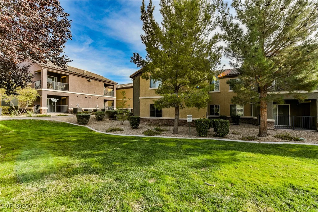 6868 Sky Pointe, Las Vegas, NV 89131