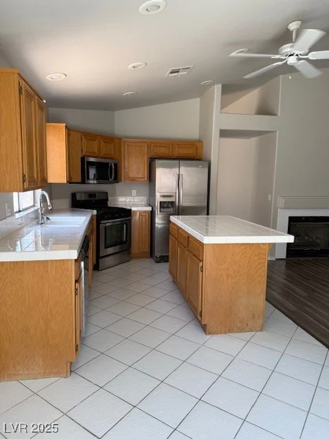 951 Country Back, Las Vegas, NV 89123