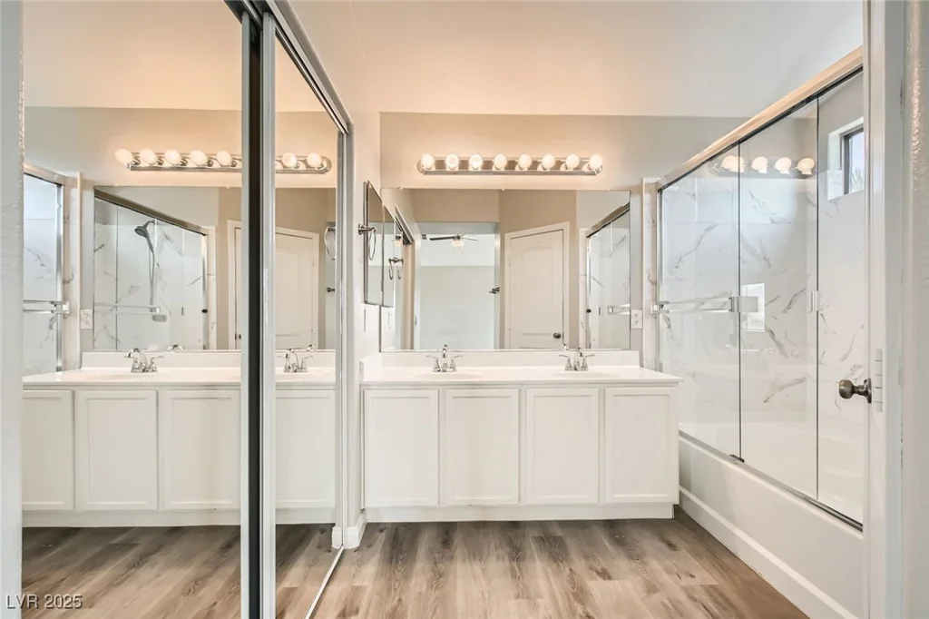 8469 Cheerful Brook, Las Vegas, NV 89143