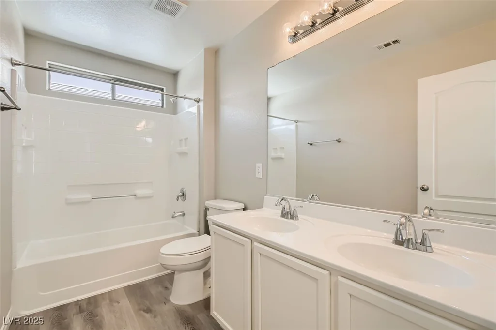 8469 Cheerful Brook, Las Vegas, NV 89143