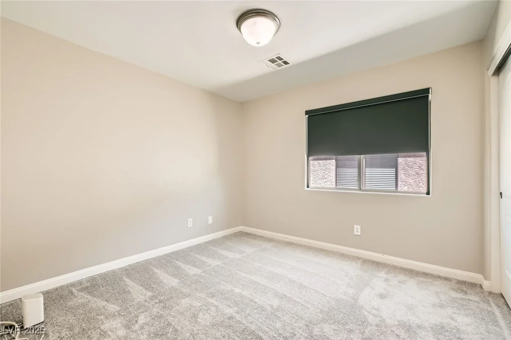 8469 Cheerful Brook, Las Vegas, NV 89143