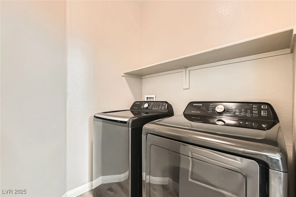 8469 Cheerful Brook, Las Vegas, NV 89143