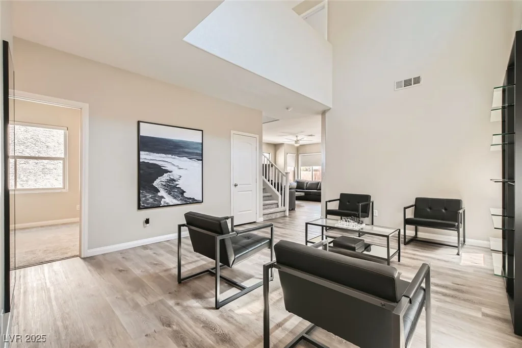 8469 Cheerful Brook, Las Vegas, NV 89143