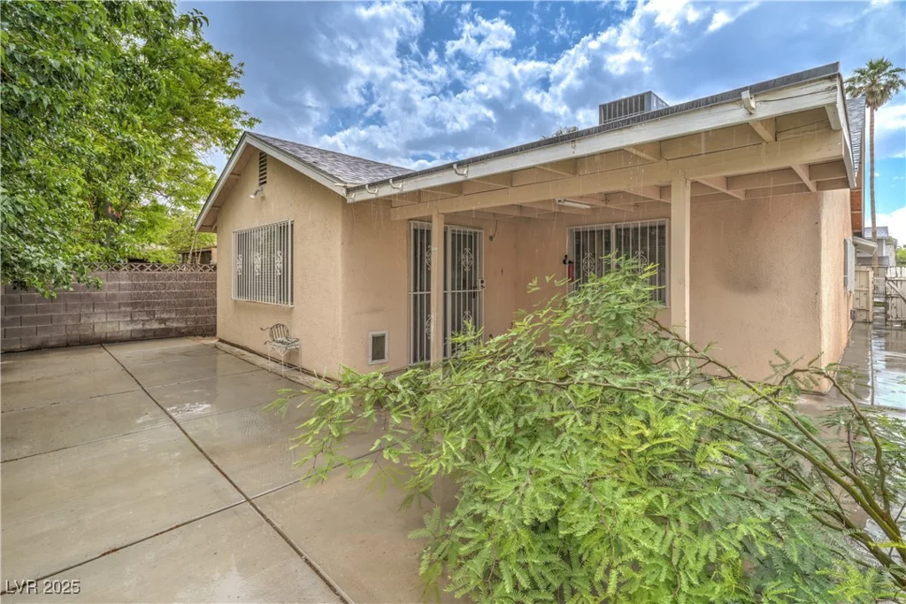 1574 Teardrop, Las Vegas, NV 89142