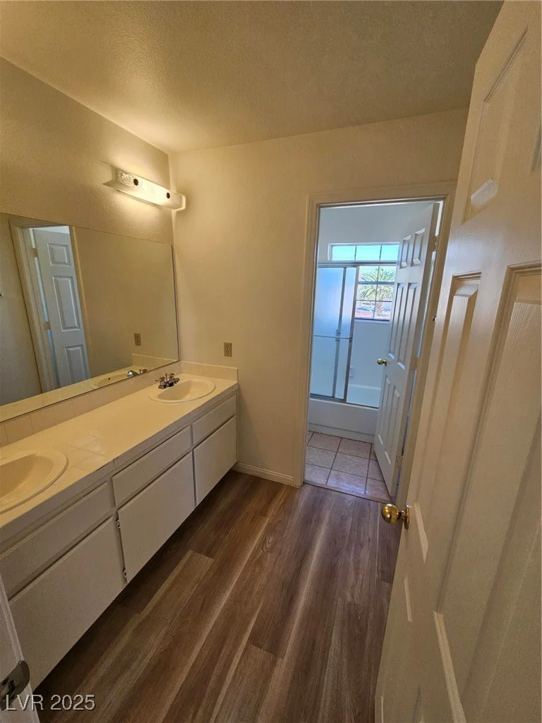 6529 Bradford, Las Vegas, NV 89108