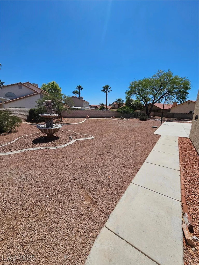 6529 Bradford, Las Vegas, NV 89108
