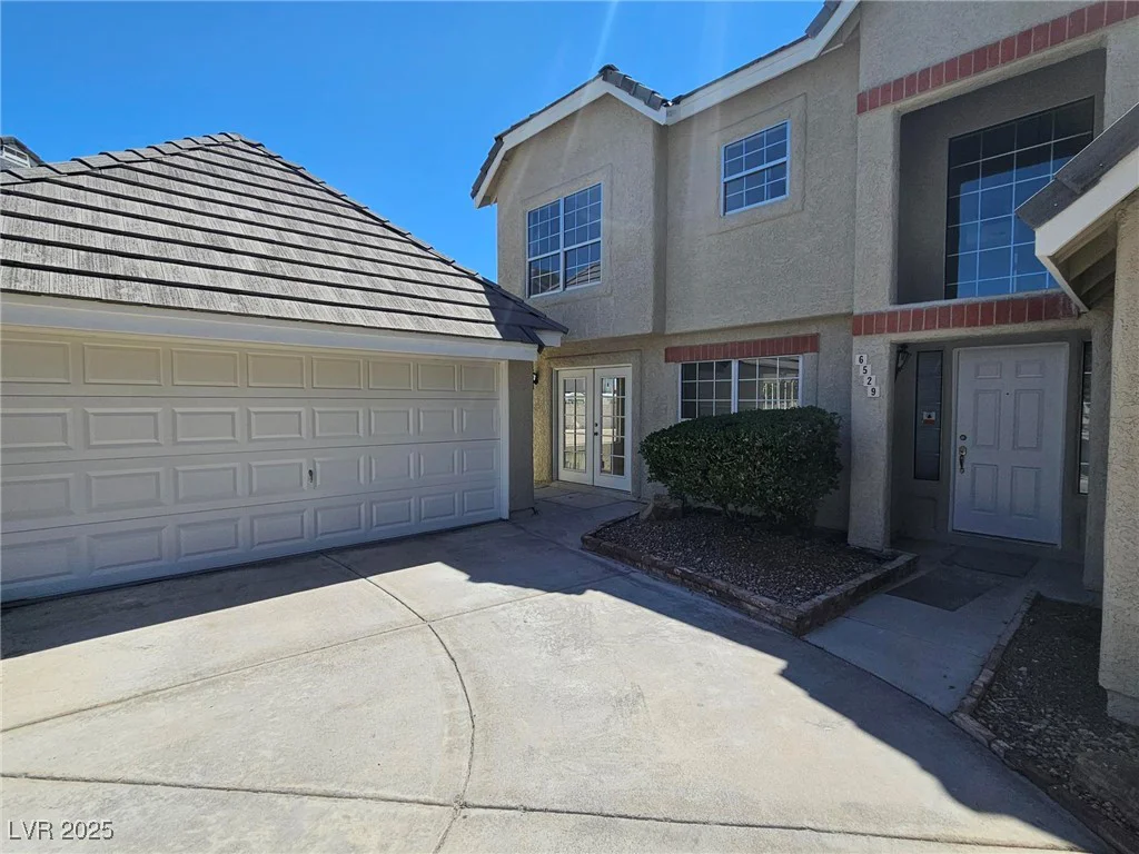 6529 Bradford, Las Vegas, NV 89108