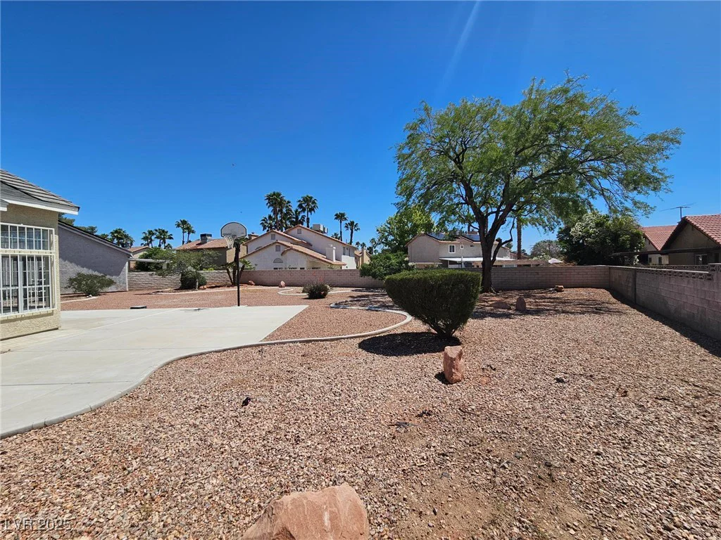 6529 Bradford, Las Vegas, NV 89108