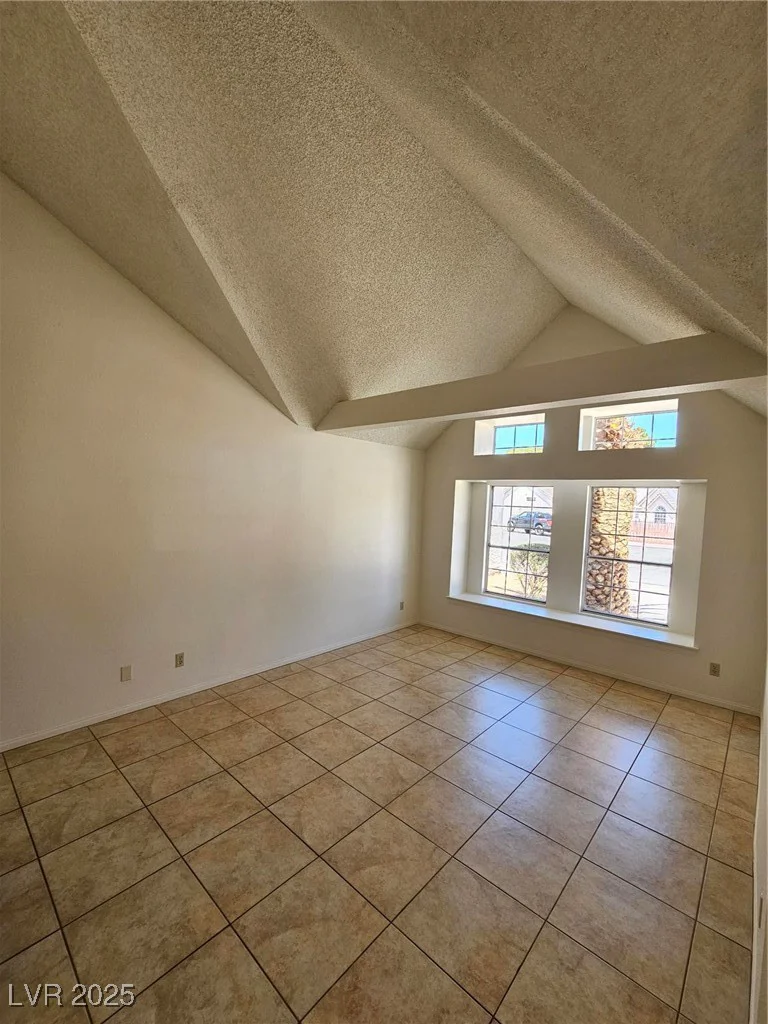 6529 Bradford, Las Vegas, NV 89108