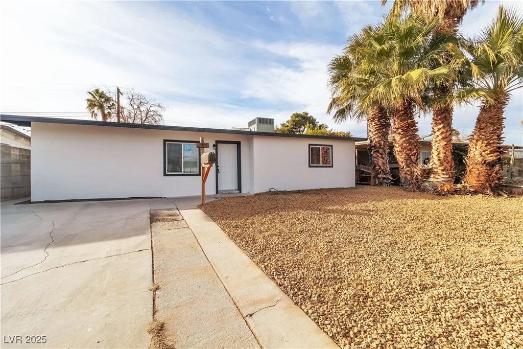 617 Stanford, Las Vegas, NV 89107