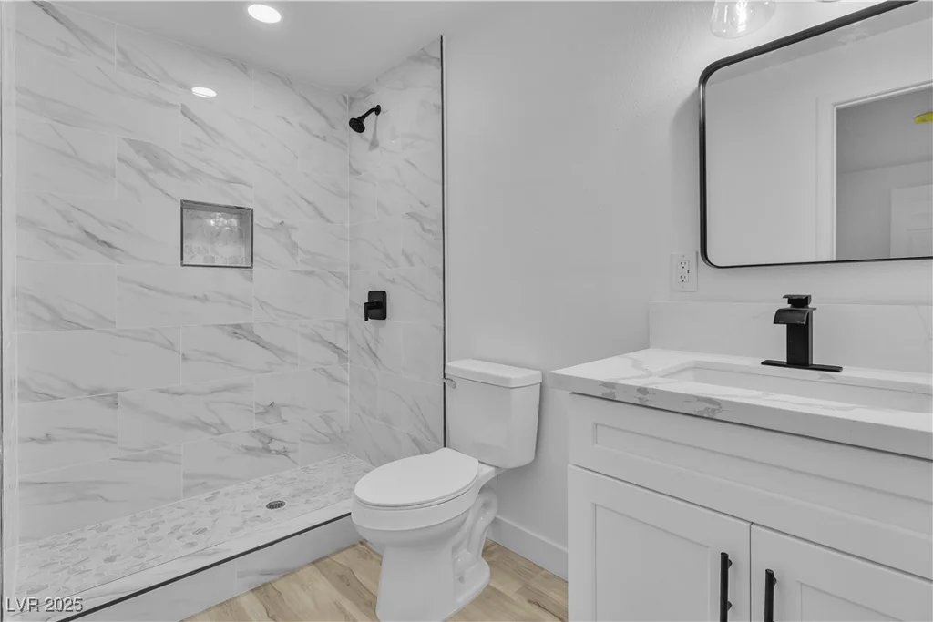 617 Stanford, Las Vegas, NV 89107