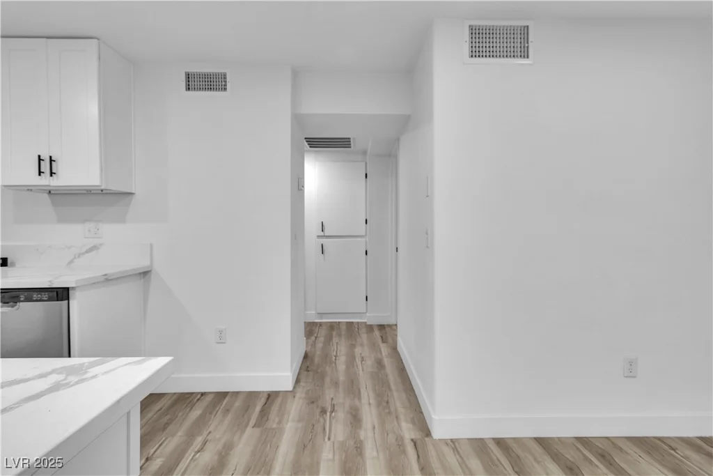 617 Stanford, Las Vegas, NV 89107