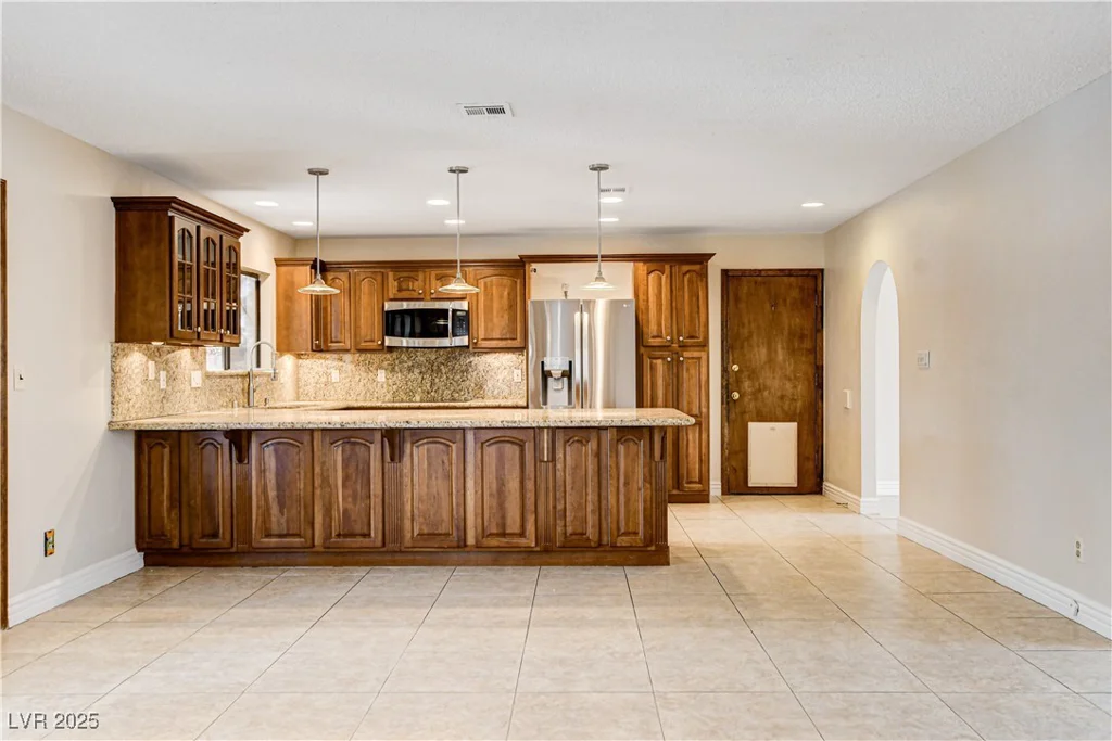 3575 Robindale, Las Vegas, NV 89139