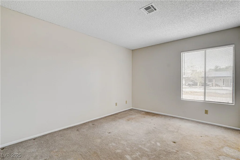 3575 Robindale, Las Vegas, NV 89139