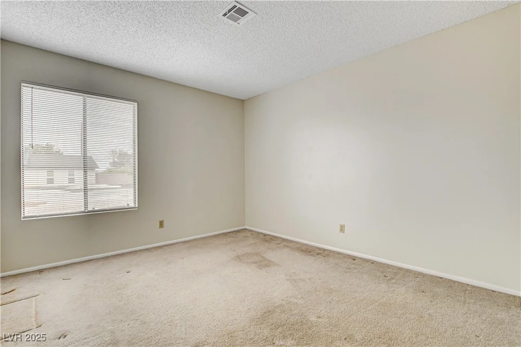 3575 Robindale, Las Vegas, NV 89139