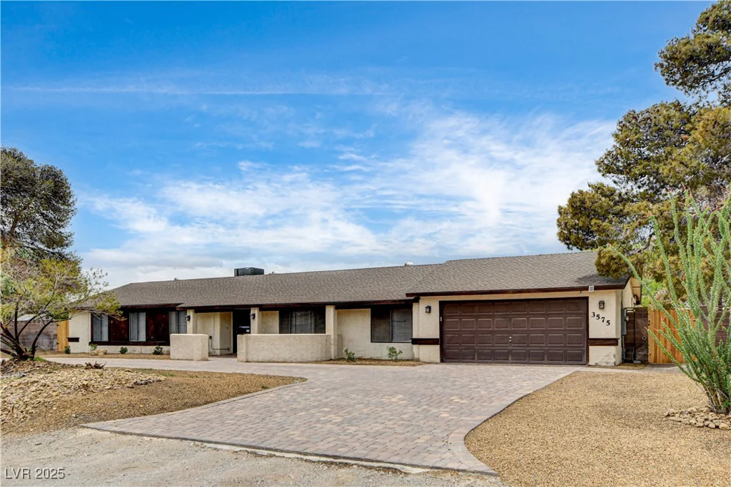 3575 Robindale, Las Vegas, NV 89139