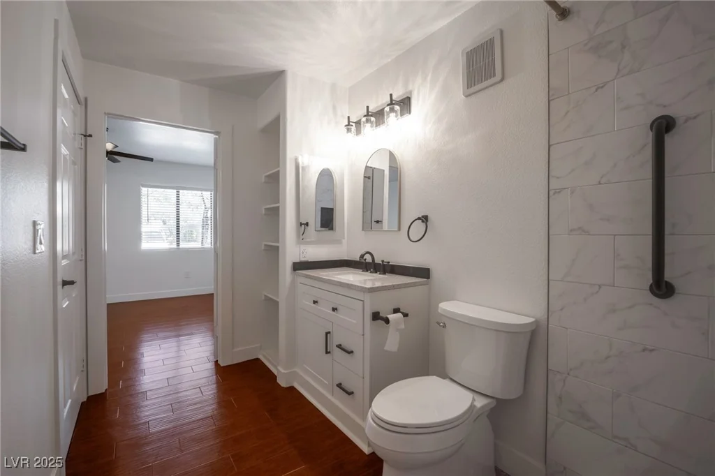 950 Seven Hills, Henderson, NV 89052