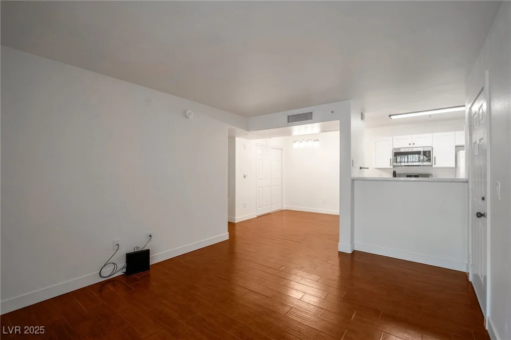 950 Seven Hills, Henderson, NV 89052
