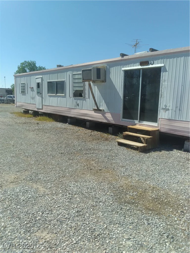 1820 Pluto, Pahrump, NV 89048