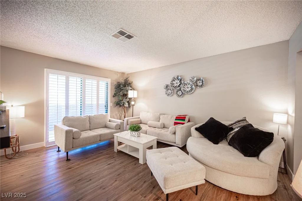 3151 Soaring Gulls, Las Vegas, NV 89128