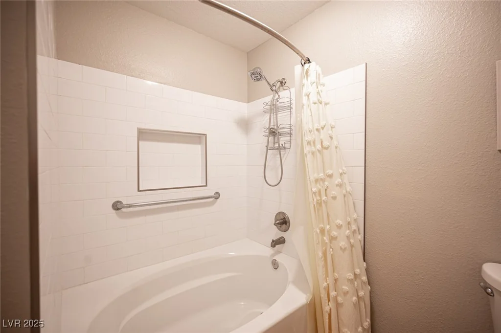3151 Soaring Gulls, Las Vegas, NV 89128
