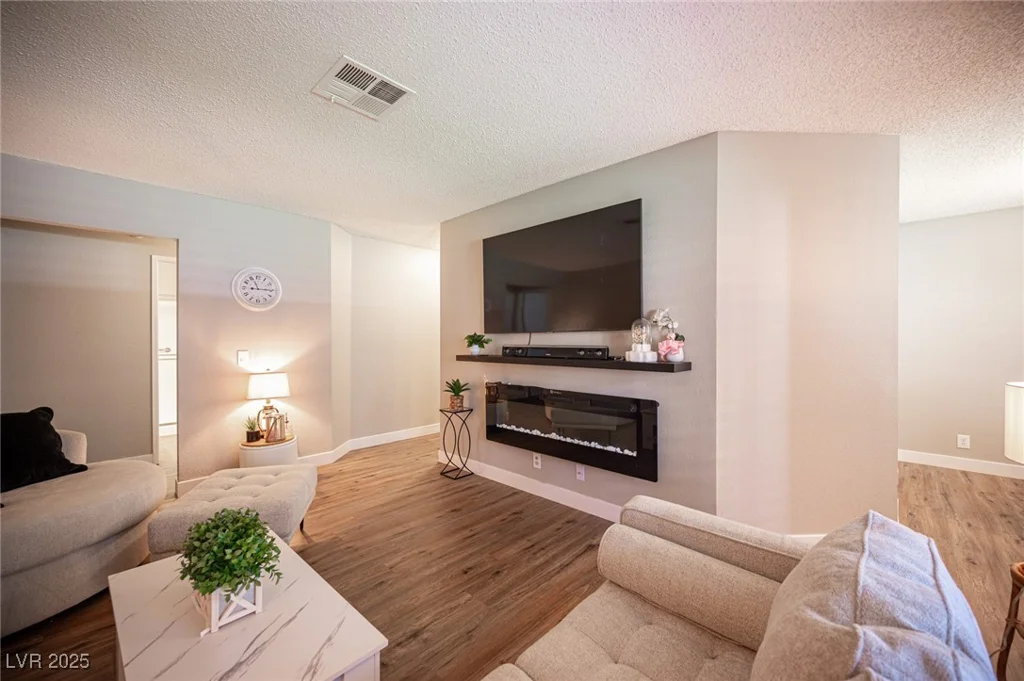 3151 Soaring Gulls, Las Vegas, NV 89128