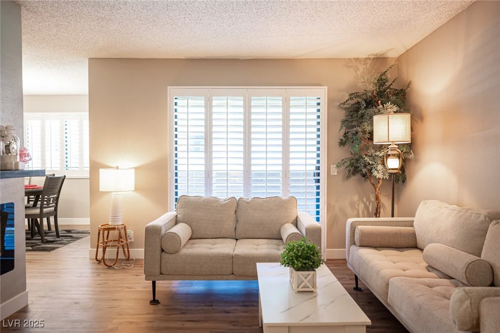 3151 Soaring Gulls, Las Vegas, NV 89128