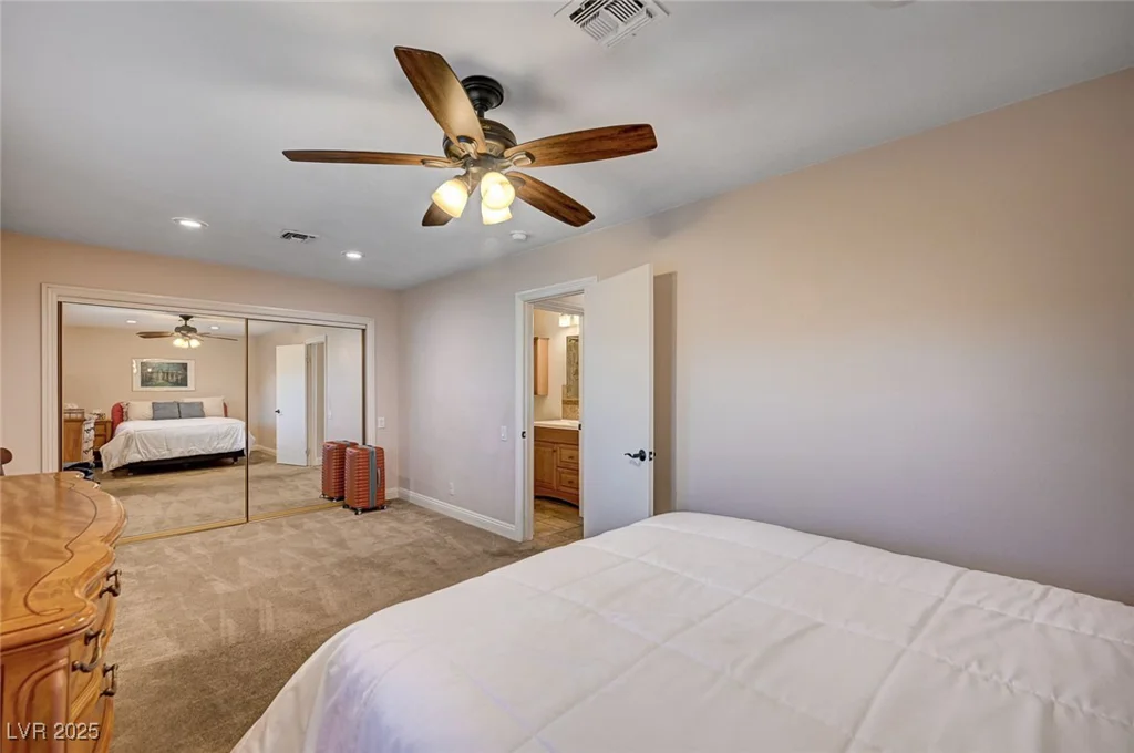 2704 Miraflores, Las Vegas, NV 89102