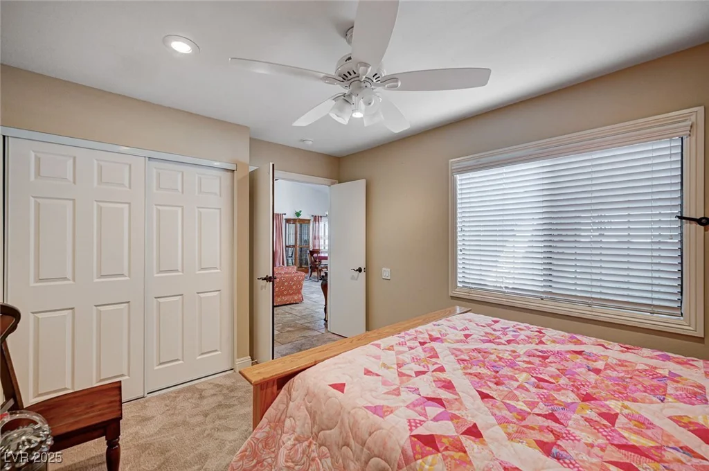 2704 Miraflores, Las Vegas, NV 89102