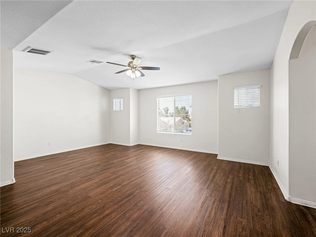 1153 Stormy Valley, Las Vegas, NV 89123