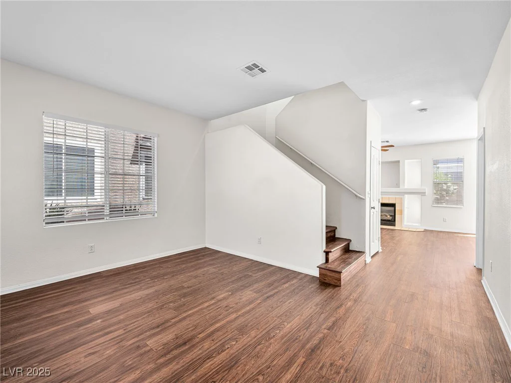 1153 Stormy Valley, Las Vegas, NV 89123