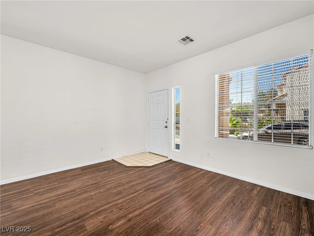 1153 Stormy Valley, Las Vegas, NV 89123