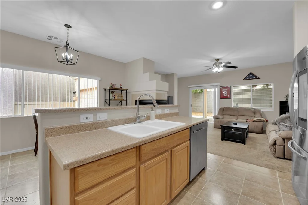 8873 Happy Stream, Las Vegas, NV 89143