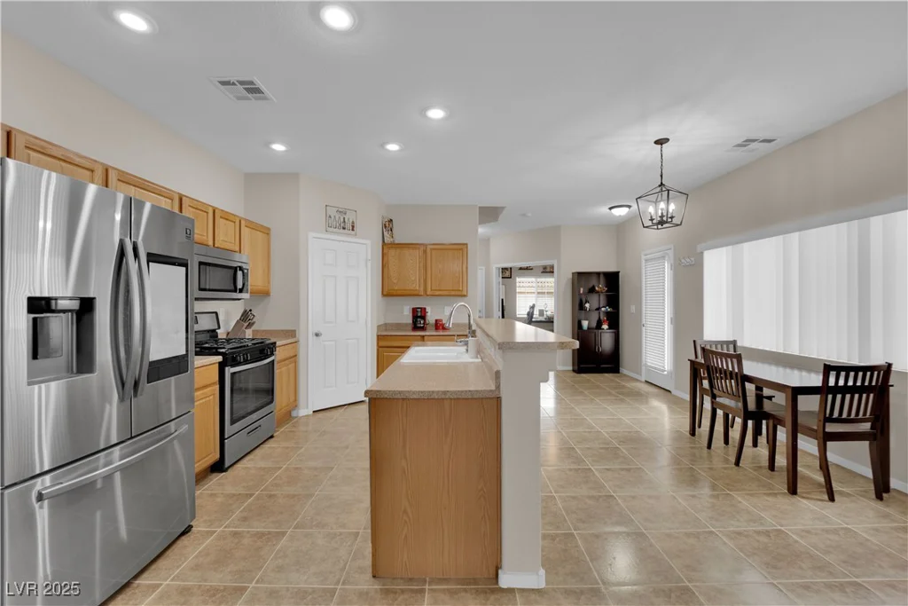8873 Happy Stream, Las Vegas, NV 89143