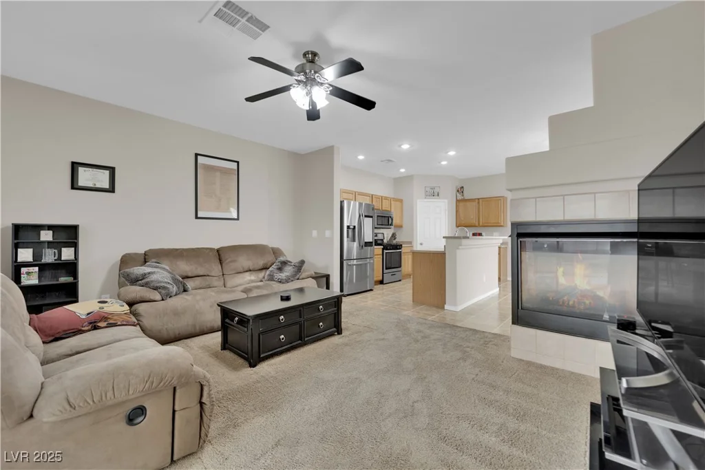 8873 Happy Stream, Las Vegas, NV 89143