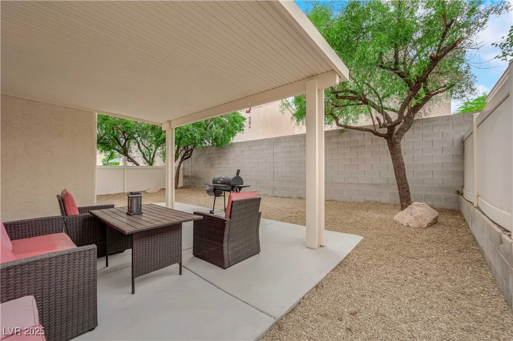 8873 Happy Stream, Las Vegas, NV 89143