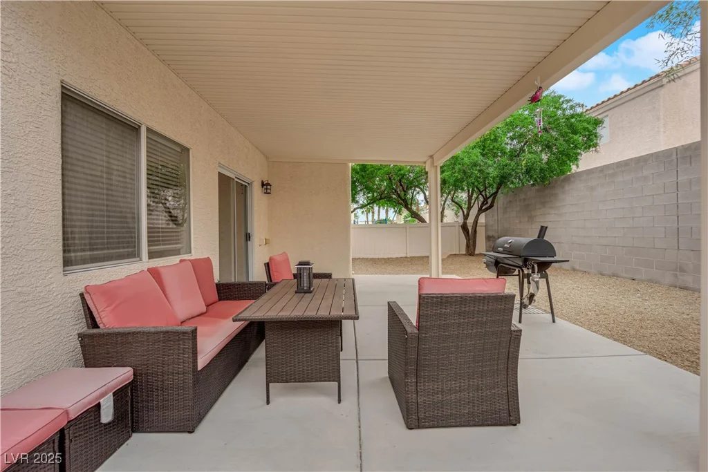 8873 Happy Stream, Las Vegas, NV 89143