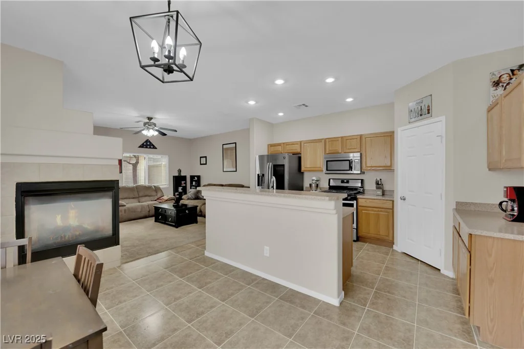 8873 Happy Stream, Las Vegas, NV 89143