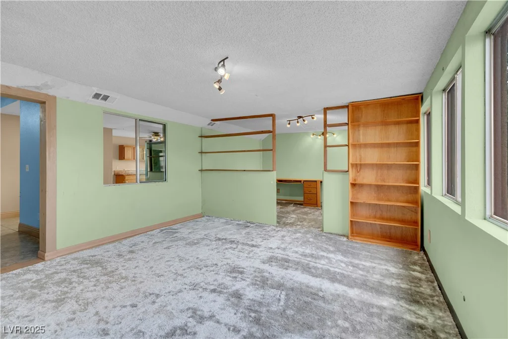 8024 Hackberry, Las Vegas, NV 89123