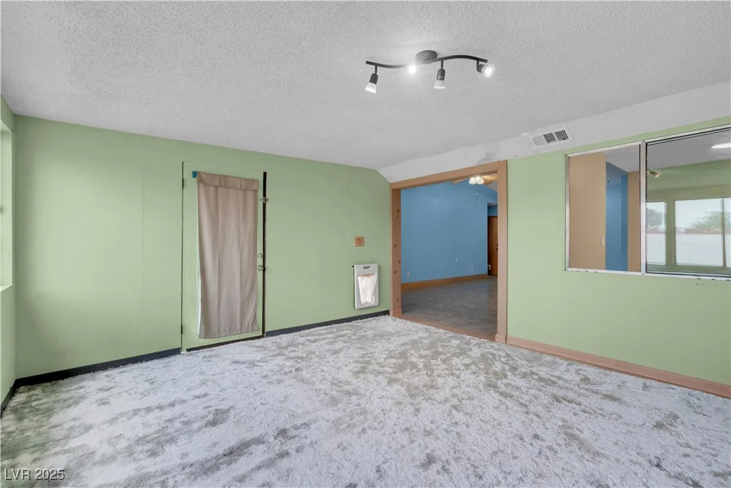8024 Hackberry, Las Vegas, NV 89123