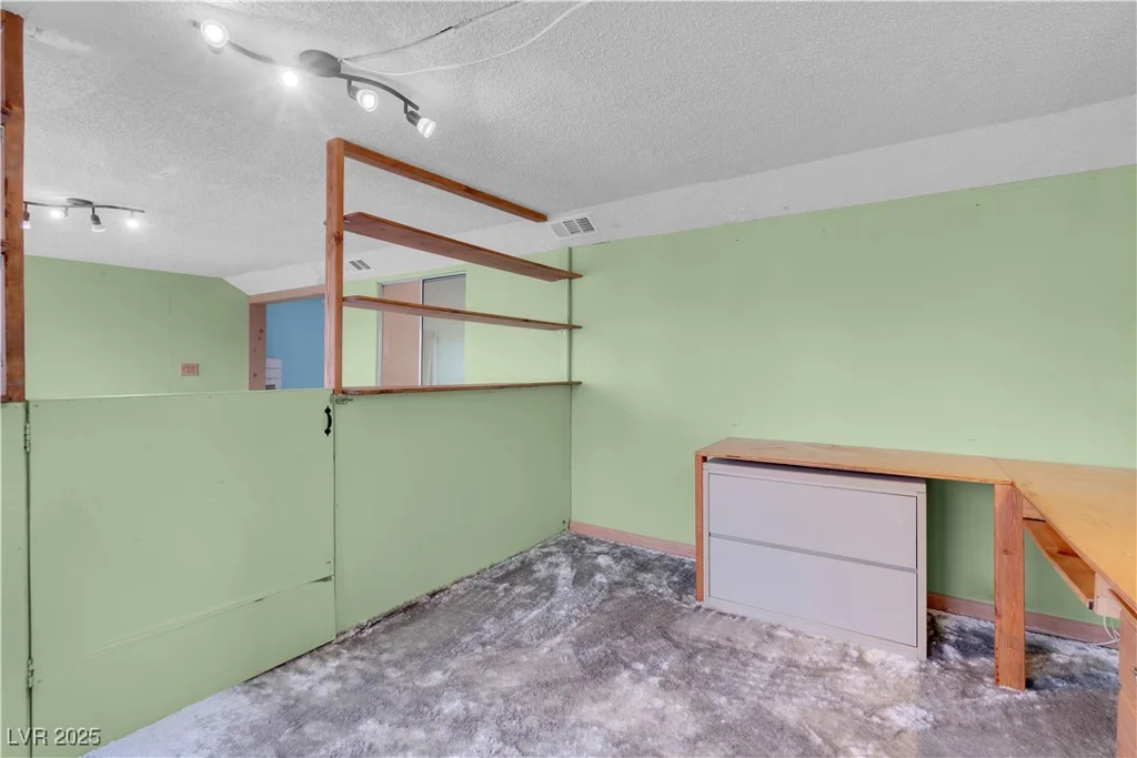 8024 Hackberry, Las Vegas, NV 89123