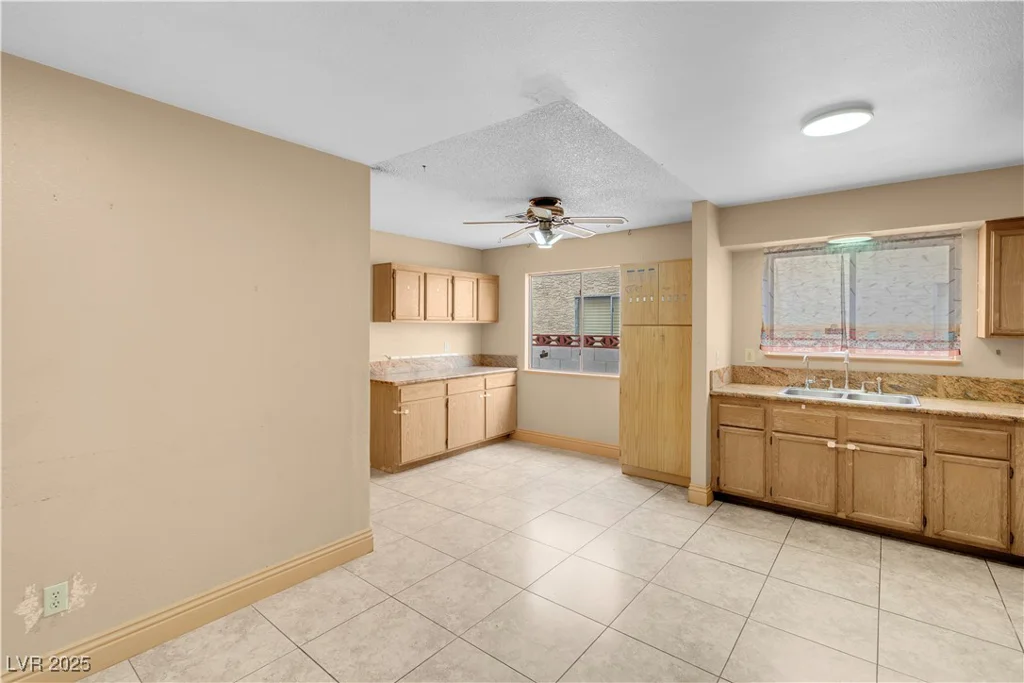 8024 Hackberry, Las Vegas, NV 89123
