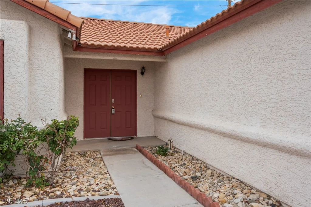 8024 Hackberry, Las Vegas, NV 89123