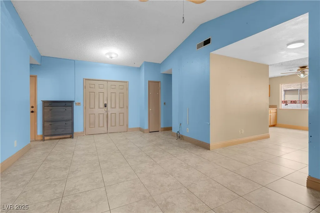 8024 Hackberry, Las Vegas, NV 89123