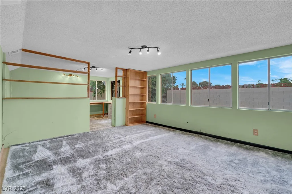 8024 Hackberry, Las Vegas, NV 89123