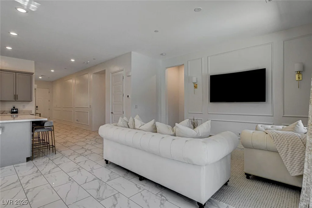 21 Reverie Heights, Henderson, NV 89011